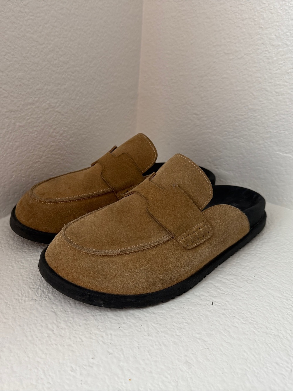 Slip-On Mule Loafers – Women’s EU 40